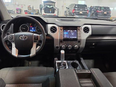 2015 Toyota Tundra 4WD Truck 4WD CrewMax Short Bed 5.7L FFV SR5 (SE)