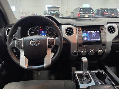 2015 Toyota Tundra 4WD Truck 4WD CrewMax Short Bed 5.7L FFV SR5 (SE)