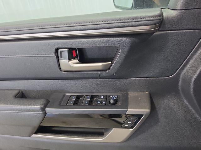 2023 Toyota Tundra 4WD 4WD Limited CrewMax 5.5' Bed (Natl)