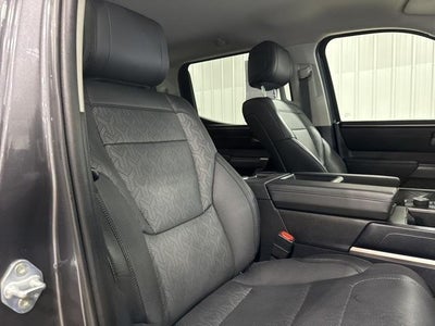 2024 Toyota Tundra 4WD 4WD SR5 CrewMax 5.5' Bed (SE)