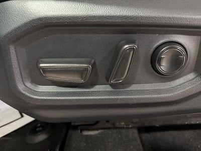 2024 Toyota Tundra 4WD 4WD SR5 CrewMax 5.5' Bed (SE)