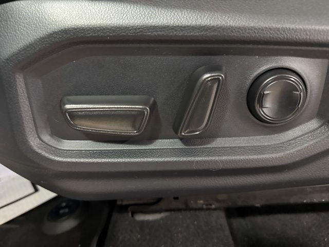 2024 Toyota Tundra 4WD 4WD SR5 CrewMax 5.5' Bed (SE)