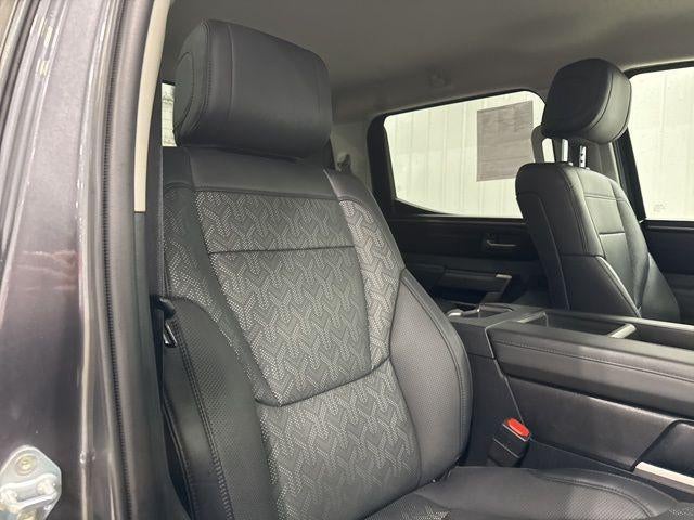 2024 Toyota Tundra 4WD 4WD SR5 CrewMax 5.5' Bed (SE)