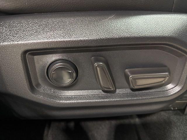 2024 Toyota Tundra 4WD 4WD SR5 CrewMax 5.5' Bed (SE)