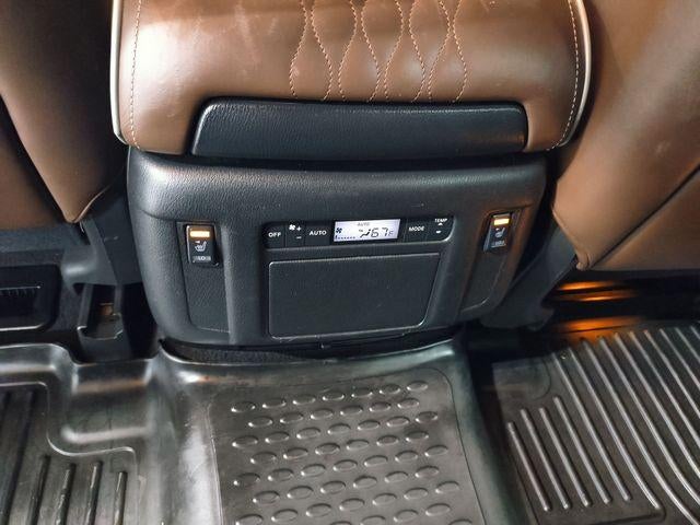 2015 INFINITI QX80 Base