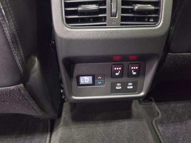2024 Nissan Rogue AWD Platinum