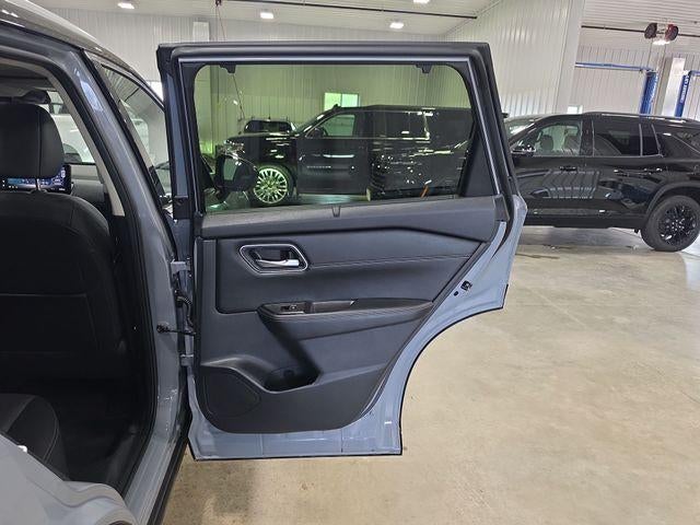 2024 Nissan Rogue AWD Platinum