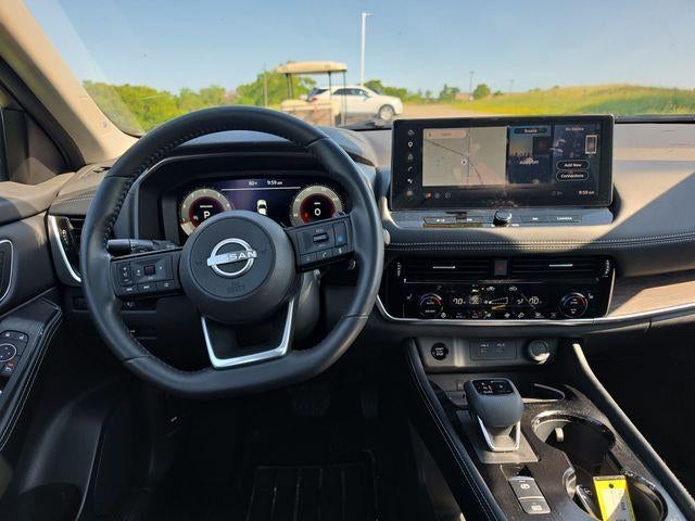 2024 Nissan Rogue AWD Platinum