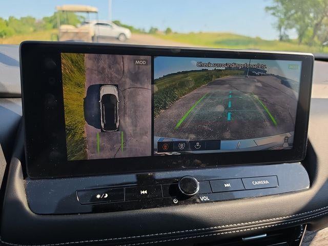2024 Nissan Rogue AWD Platinum