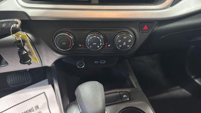 2024 Chevrolet Trax FWD 4dr LS