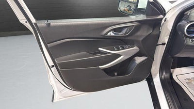 2024 Chevrolet Trax FWD 4dr LS