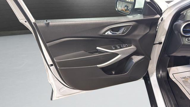 2024 Chevrolet Trax FWD 4dr LS